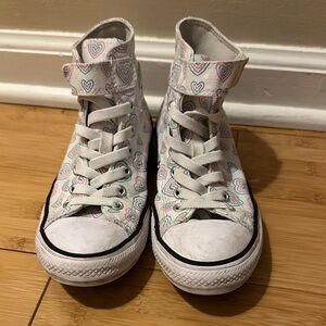 Converse White Heart Pattern Kids Sneakers